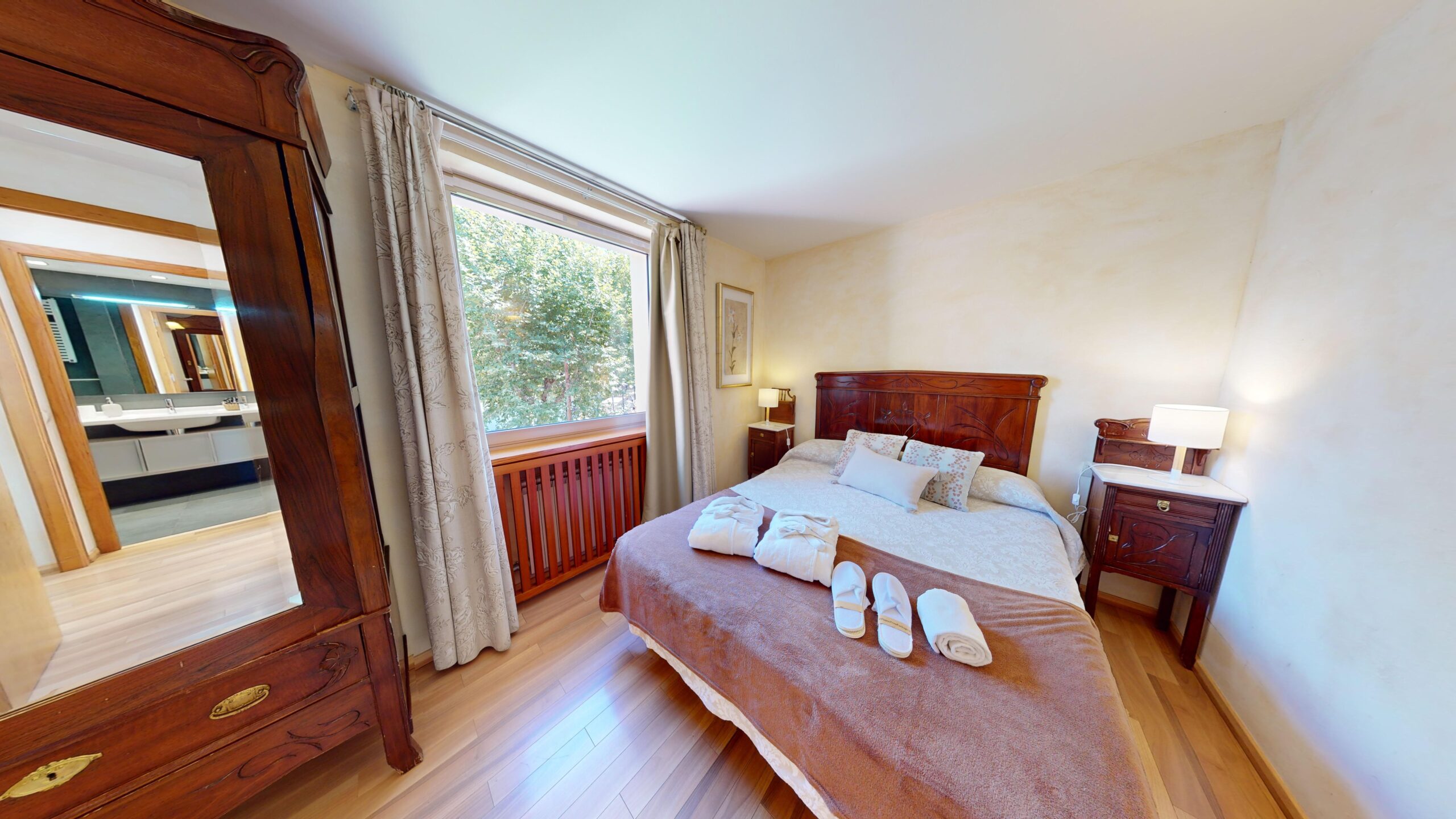 Habitación con vistas al lago del Apartamento La Terraza del Lago en Puigcerdá, La Cerdaña - Torreta del Llac