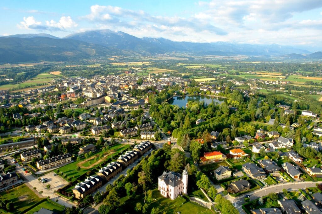 Vista aèria de Puigcerdà i el llac